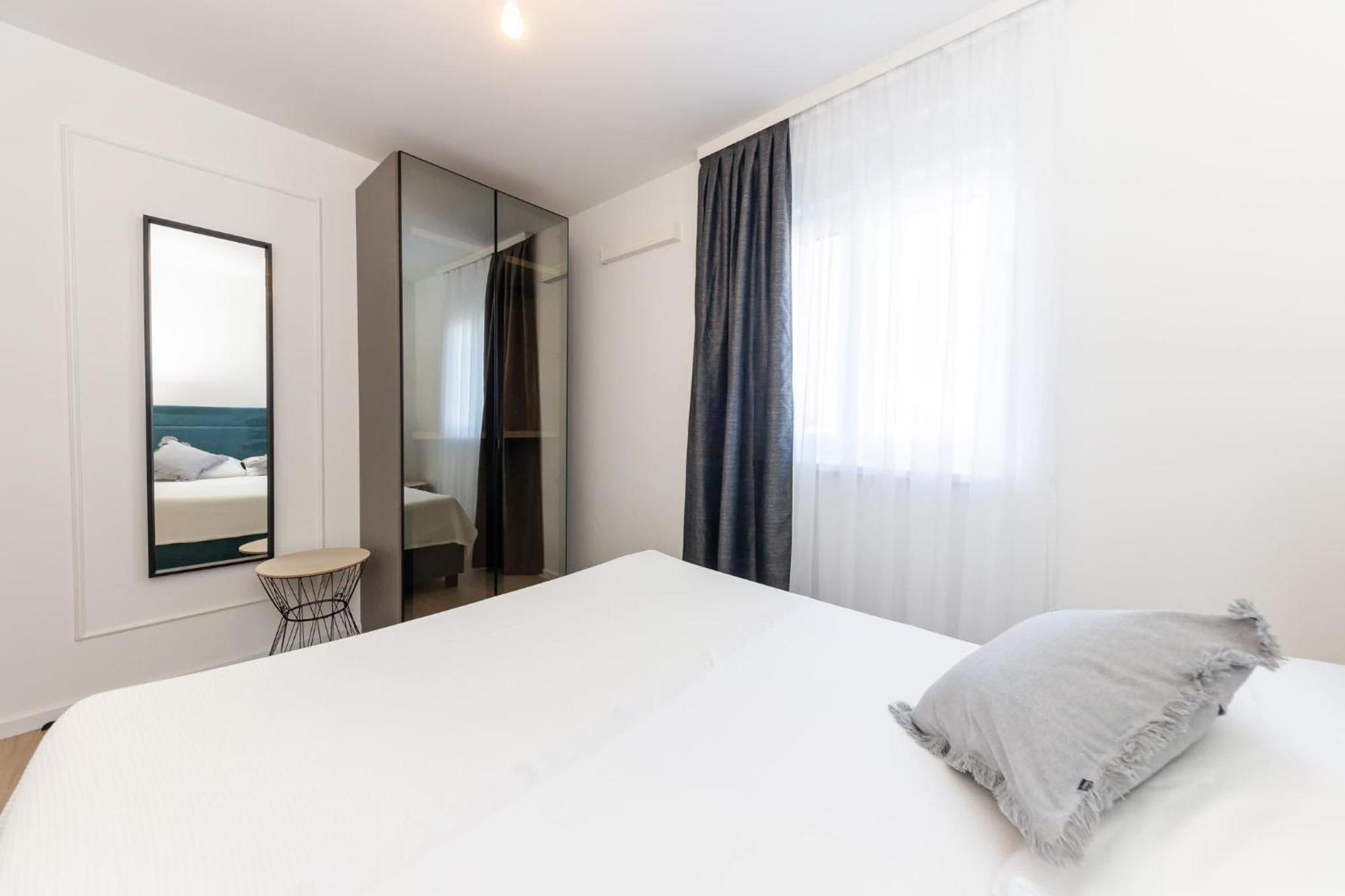 טרוגיר Apartments Antico מראה חיצוני תמונה